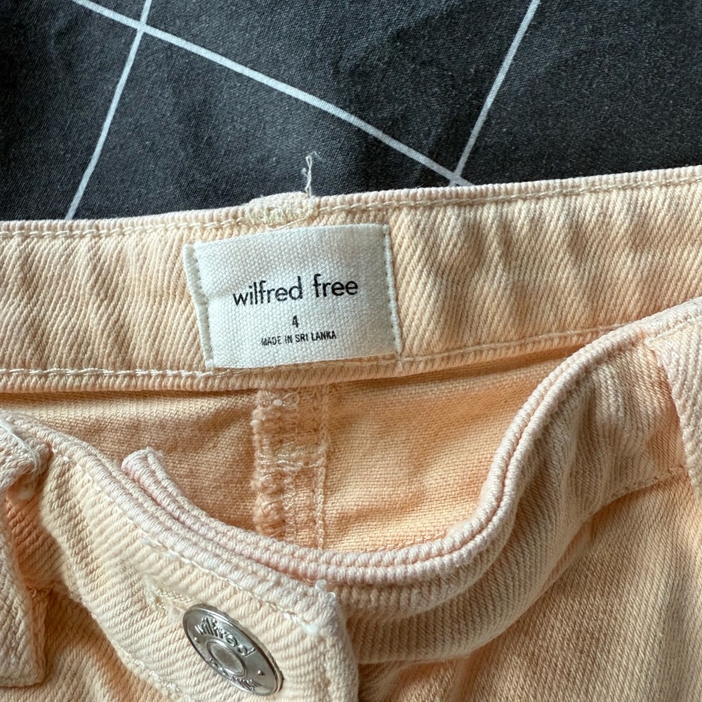 Wilfred Peach- colored Jean Shorts High-Waisted Tailored - Picture 3 of 4